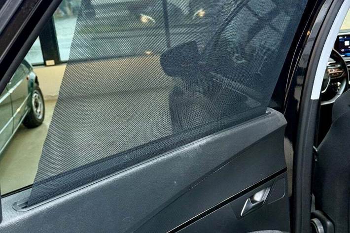 Sort Peugeot 5008 fra 2018