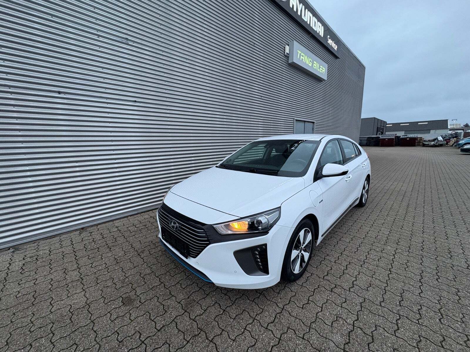 Hyundai Ioniq 1,6 PHEV Trend DCT