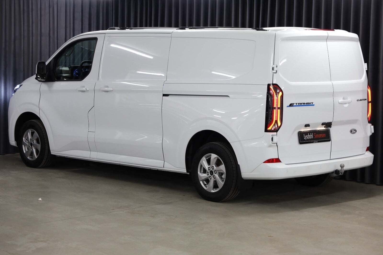 Ford E-Transit Custom 340L 64 Limited