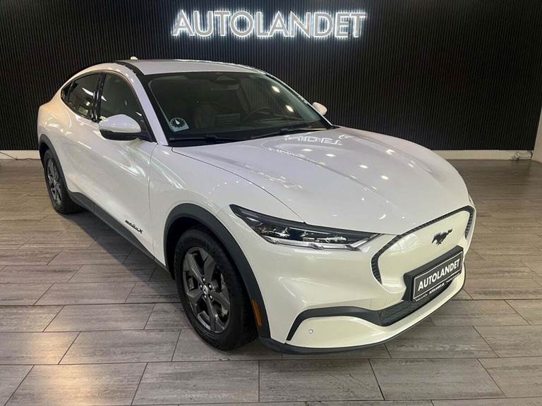 Ford Mustang Mach-E 88 Extended Range