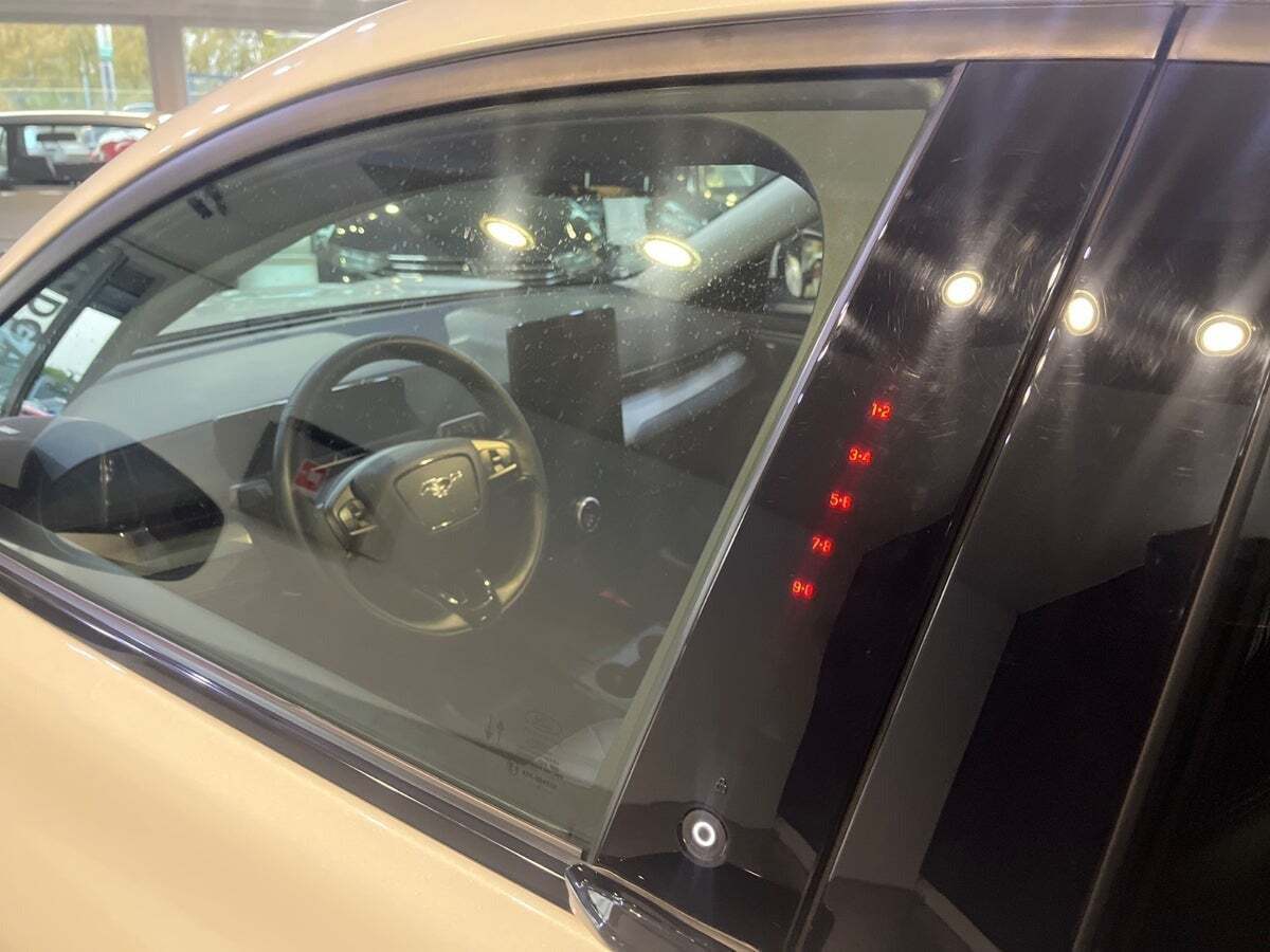 Ford Mustang Mach-E 98 Extended Range