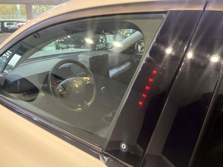 Ford Mustang Mach-E 88 Extended Range