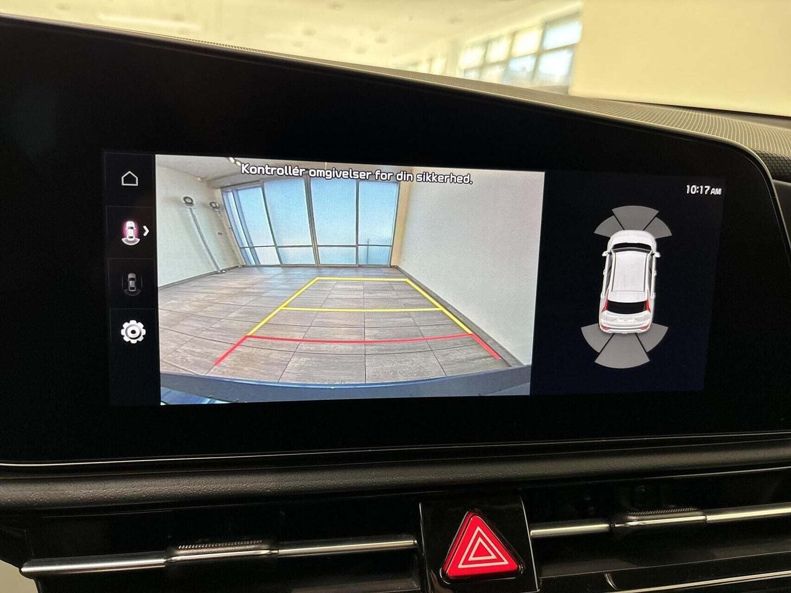 Blå Kia Niro fra 2023