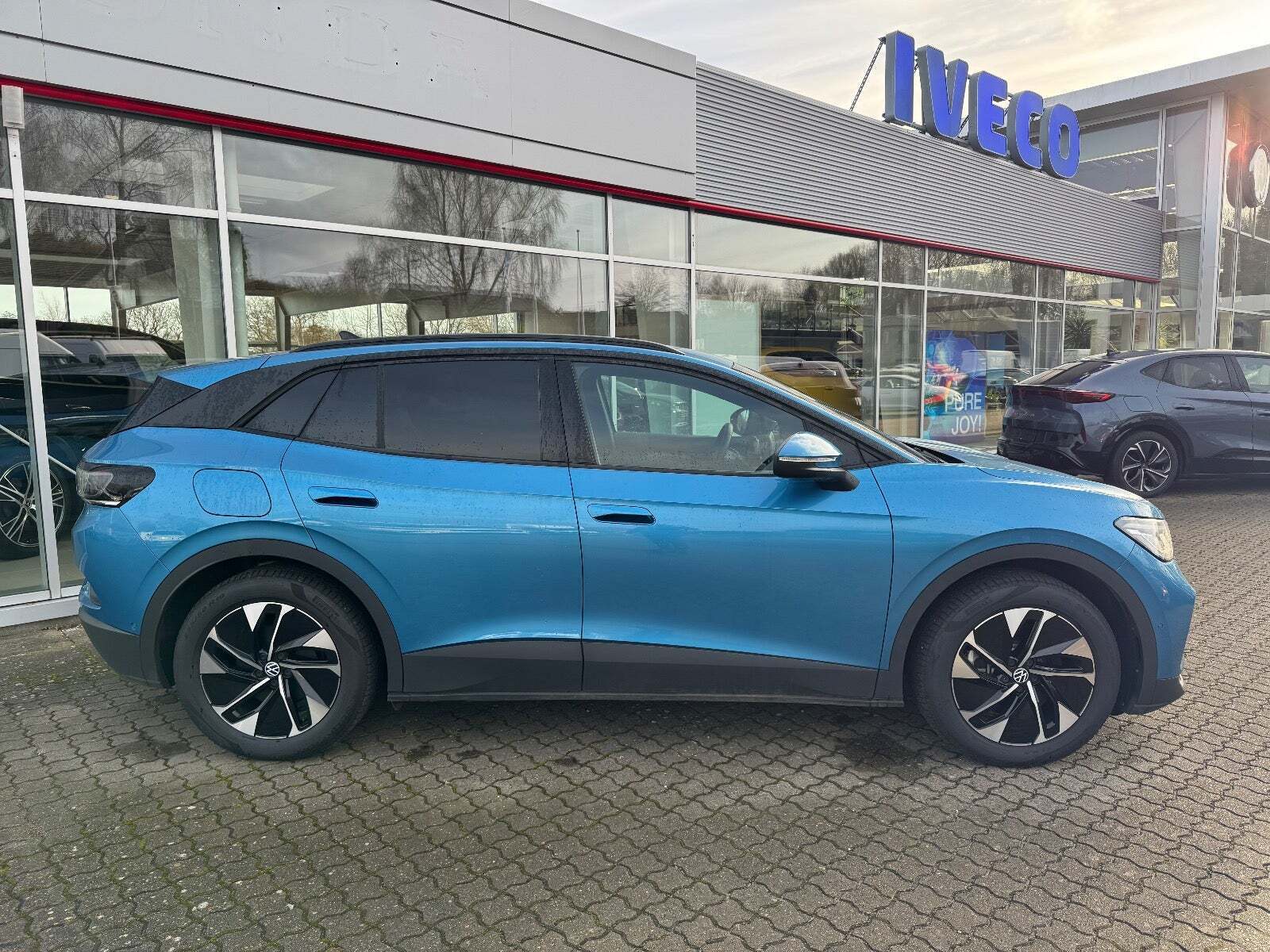 Blå VW ID.4 fra 2025
