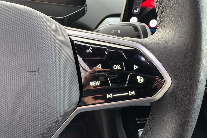Blå VW ID.4 fra 2025