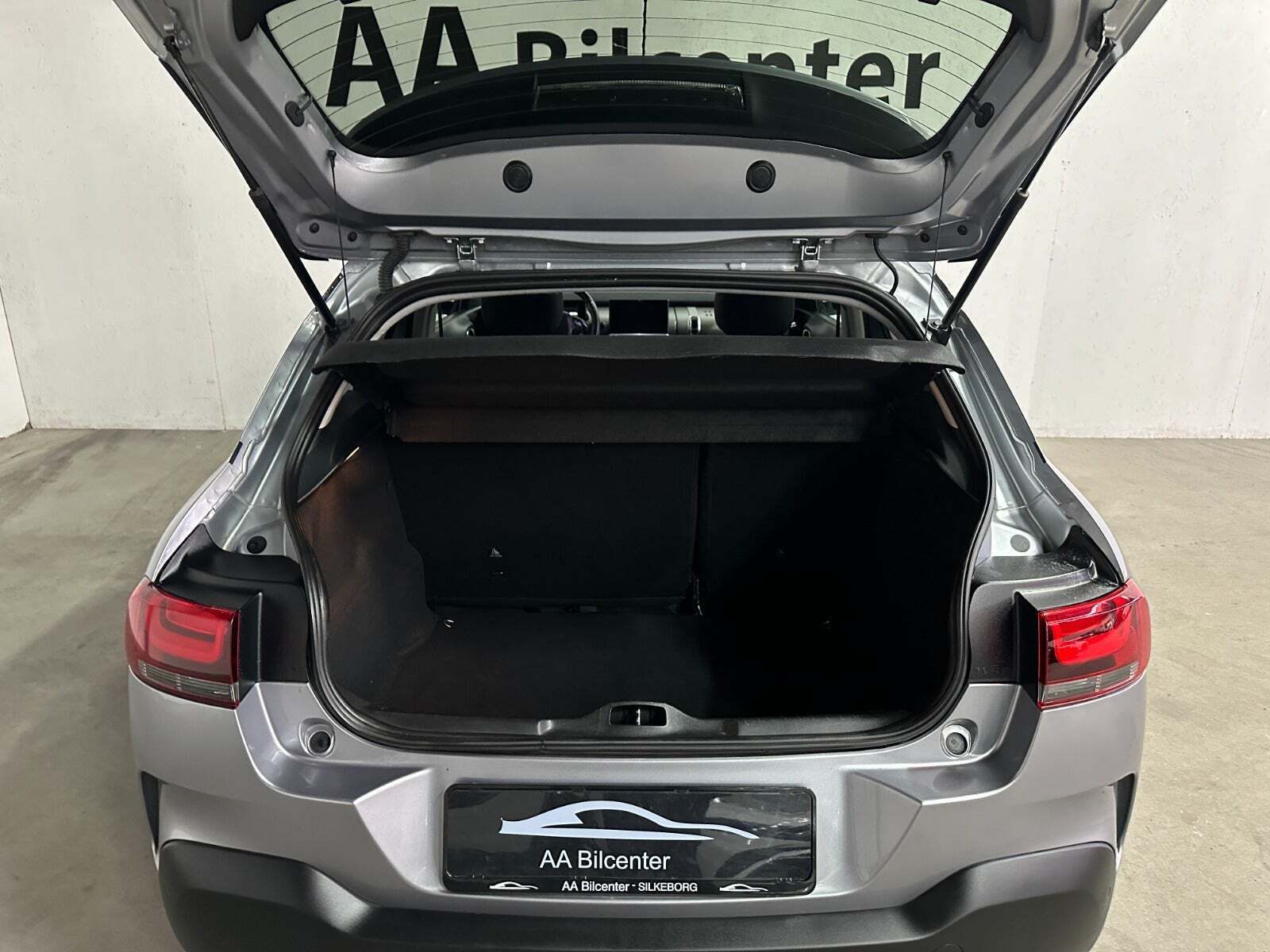 Grå Citroën C4 Cactus fra 2019