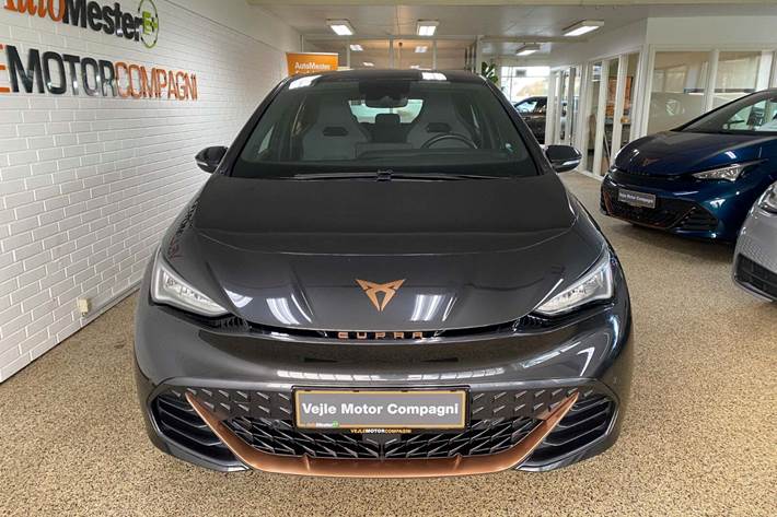 Grå Cupra Born fra 2023