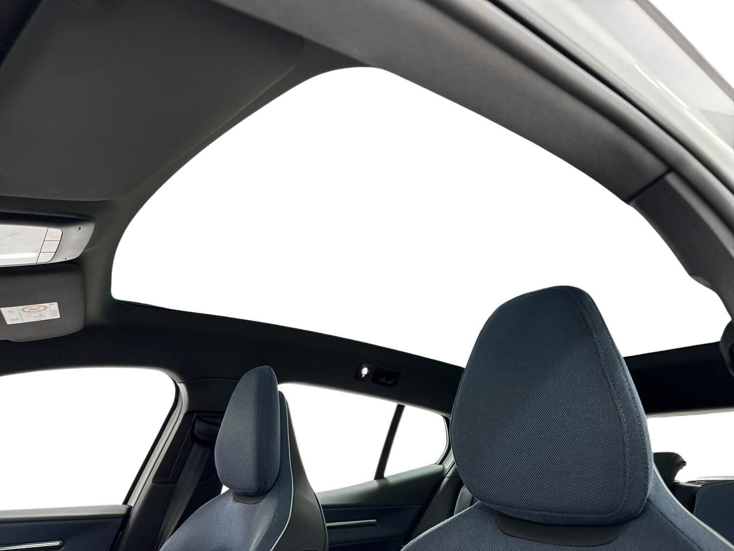 Hvid Volvo EX30 fra 2024