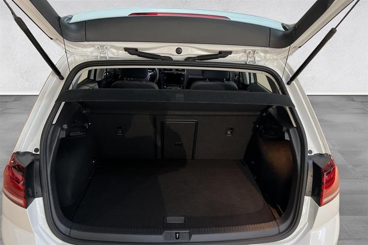 Hvid VW e-Golf fra 2020