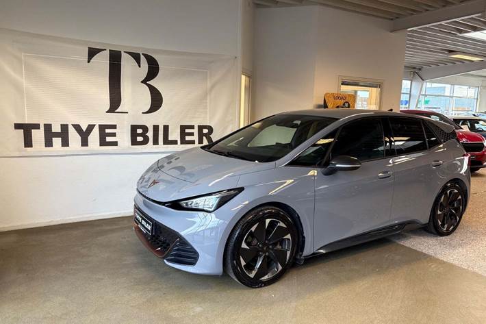 Grå Cupra Born fra 2022 set udefra