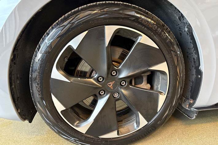 Grå Cupra Born fra 2022