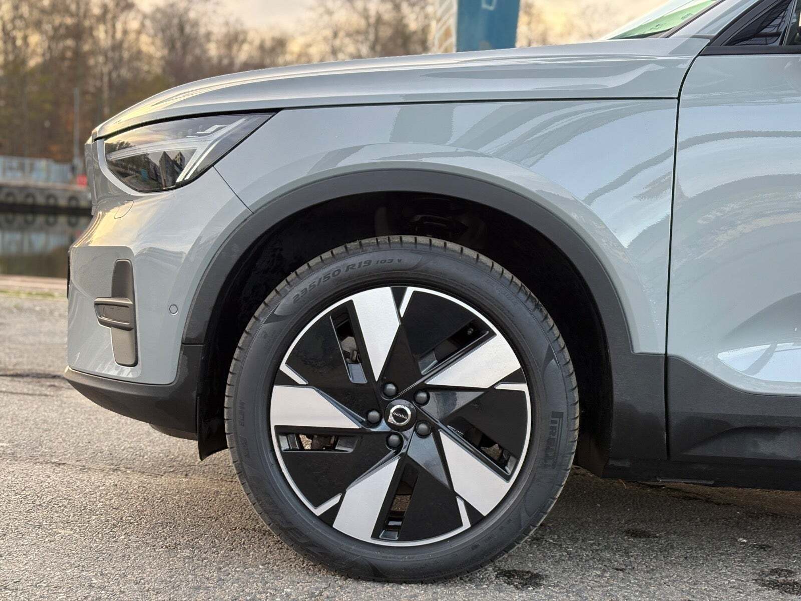 Volvo EX40 Extended Range Core