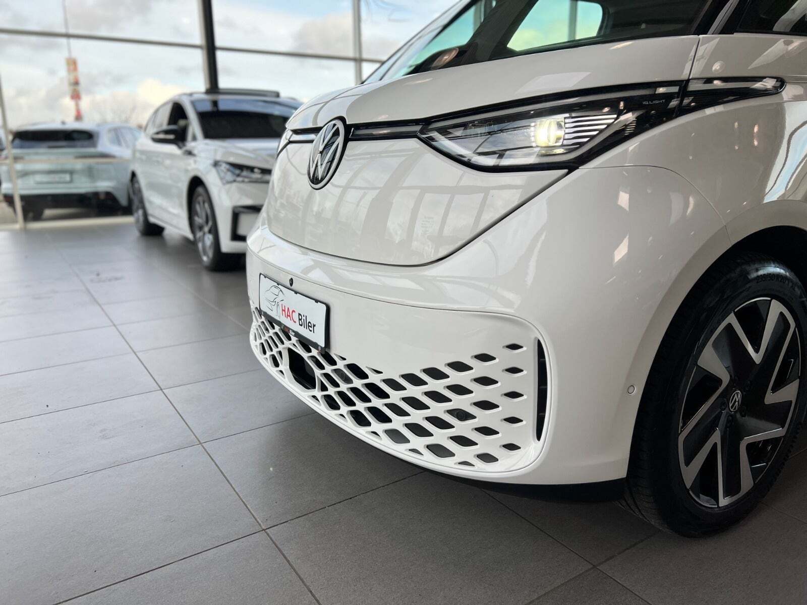 VW ID.Buzz 77 Pro SWB