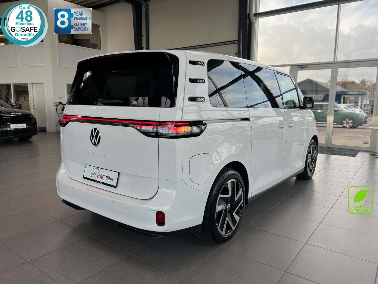 Hvid VW ID.Buzz fra 2024