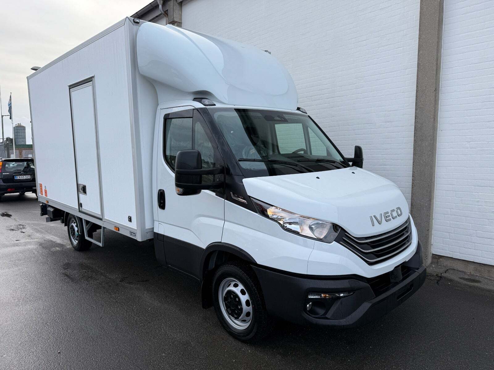 Hvid Iveco Daily fra 2025