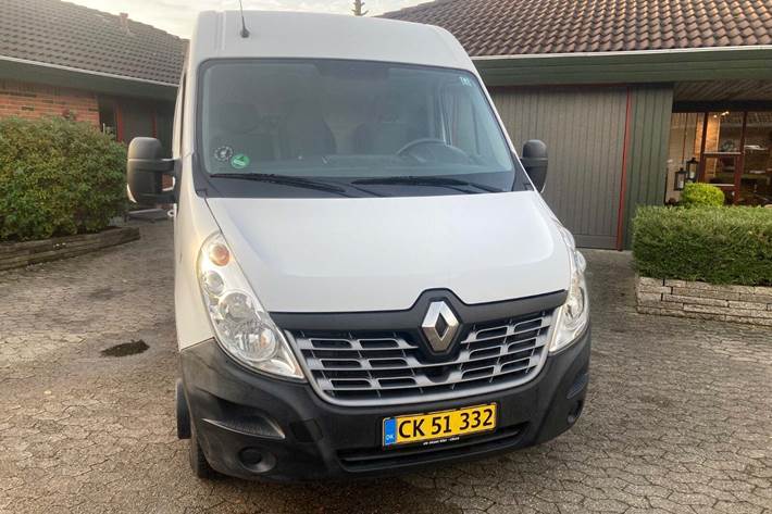 Hvid Renault Master III T35 fra 2019 set udefra