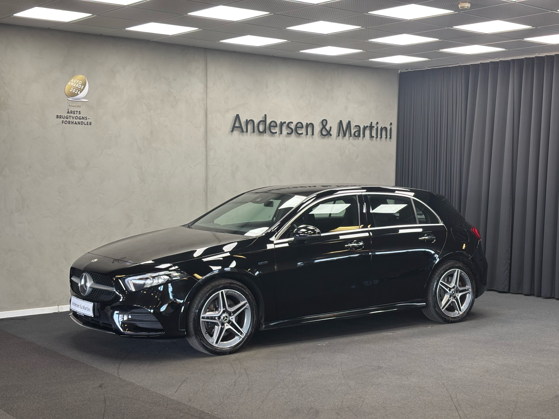 Mercedes A250 e 1,3 Plugin-hybrid AMG Line 8G-DCT 218HK 5d 8g Aut.