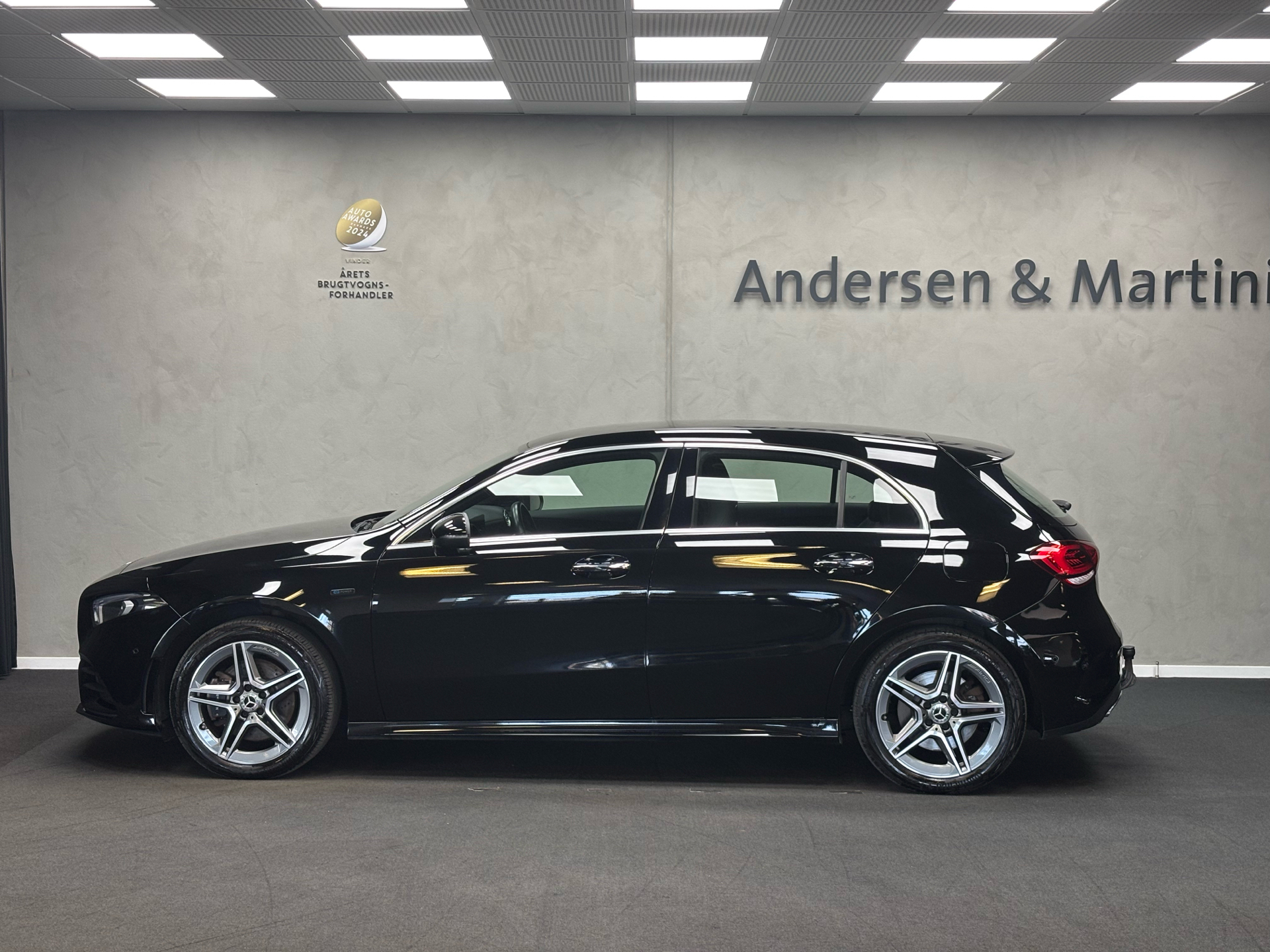 Mercedes A250 e 1,3 Plugin-hybrid AMG Line 8G-DCT 218HK 5d 8g Aut.