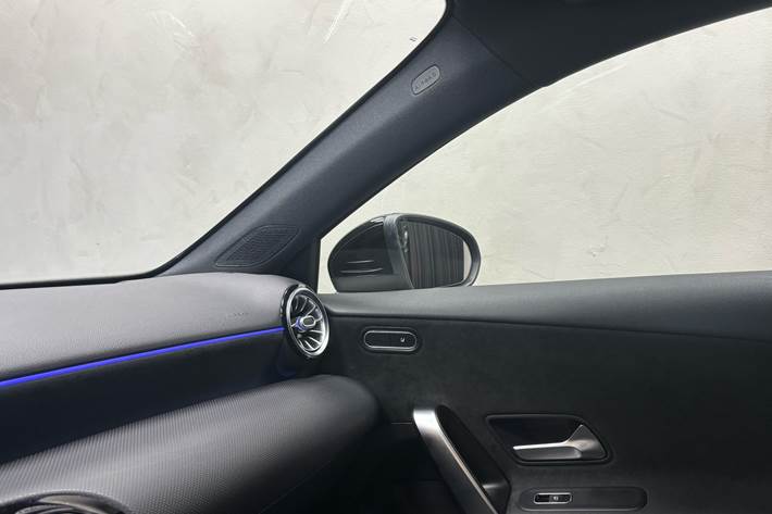 Sort Mercedes A250 e fra 2020