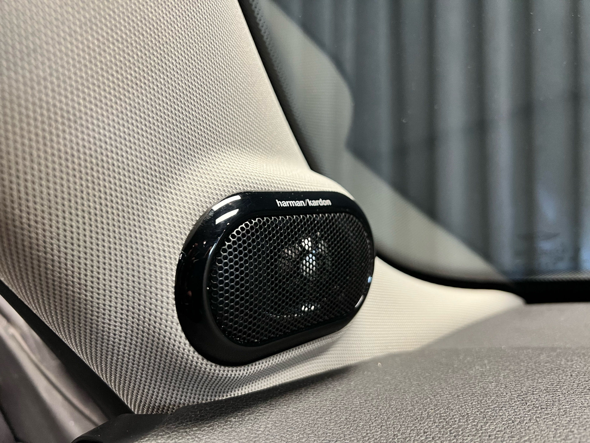 Sølv Mini Cooper fra 2023