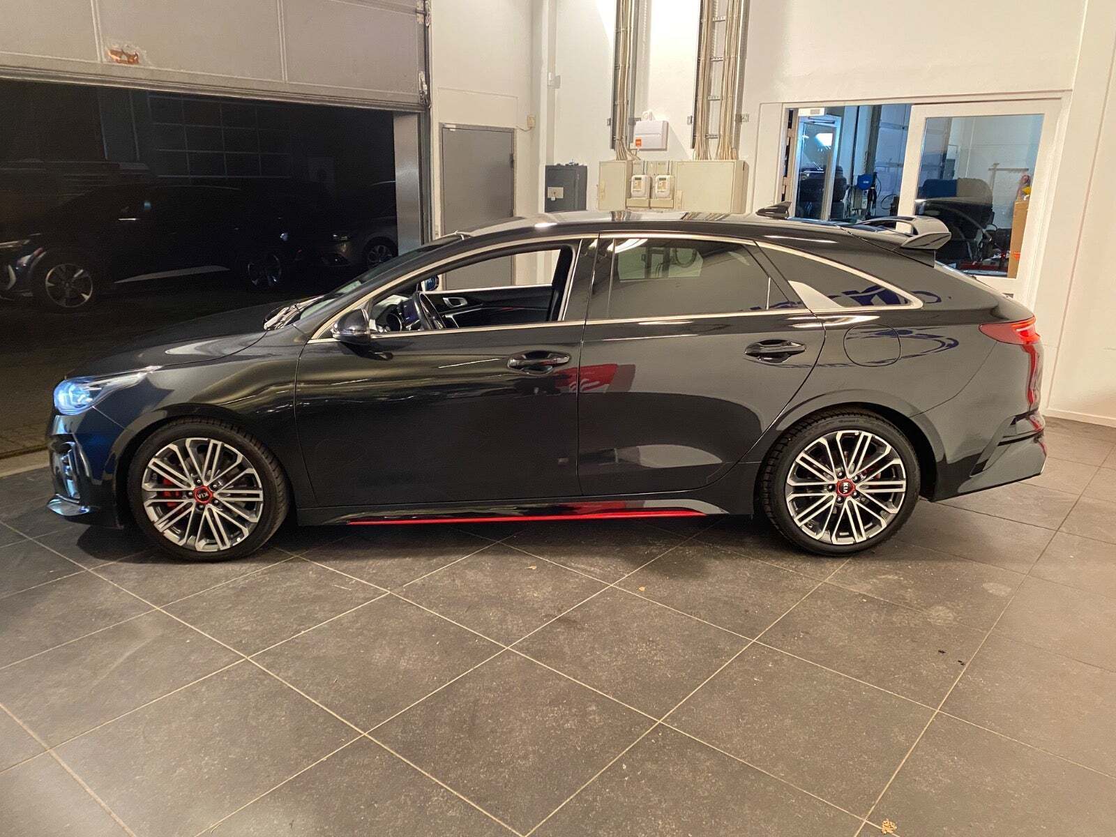 Kia ProCeed 1,6 T-GDi GT DCT