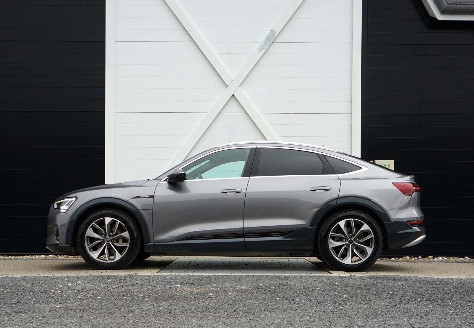 Audi e-tron 55 S-line Sportback quattro Van