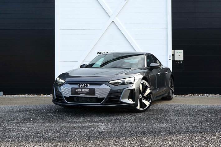 Grå Audi e-tron GT fra 2021