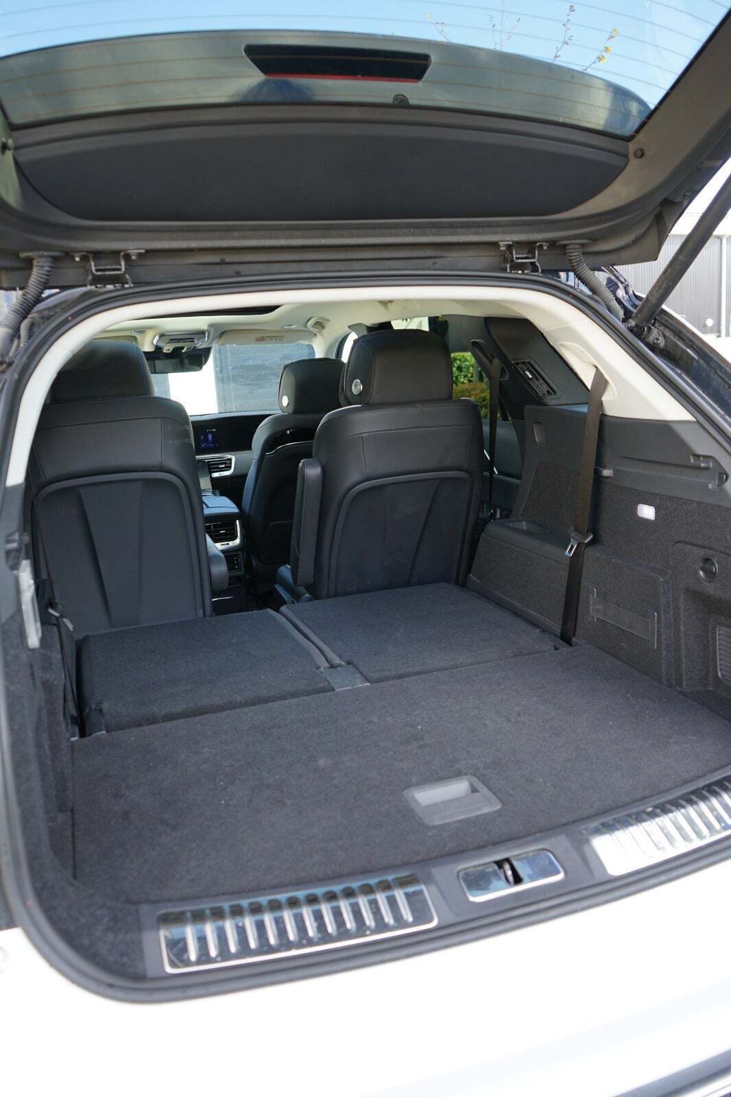 undefined Hongqi E-HS9 fra 2023