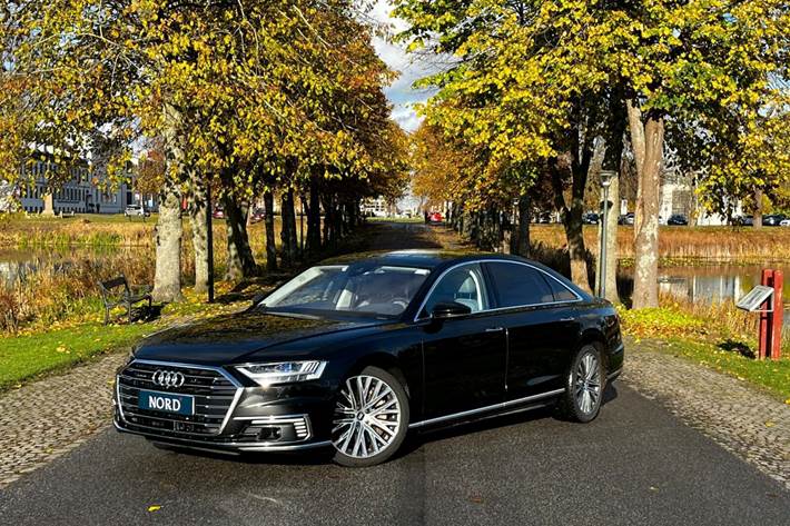 Sort Audi A8 fra 2020