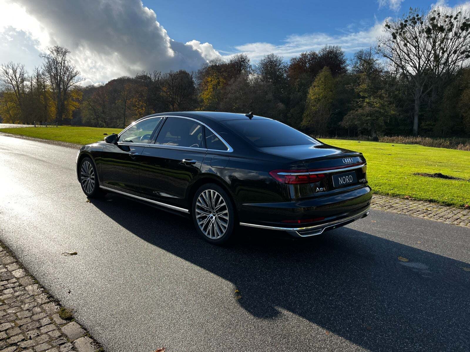 Audi A8 60 TFSi e quattro Tiptr. lang