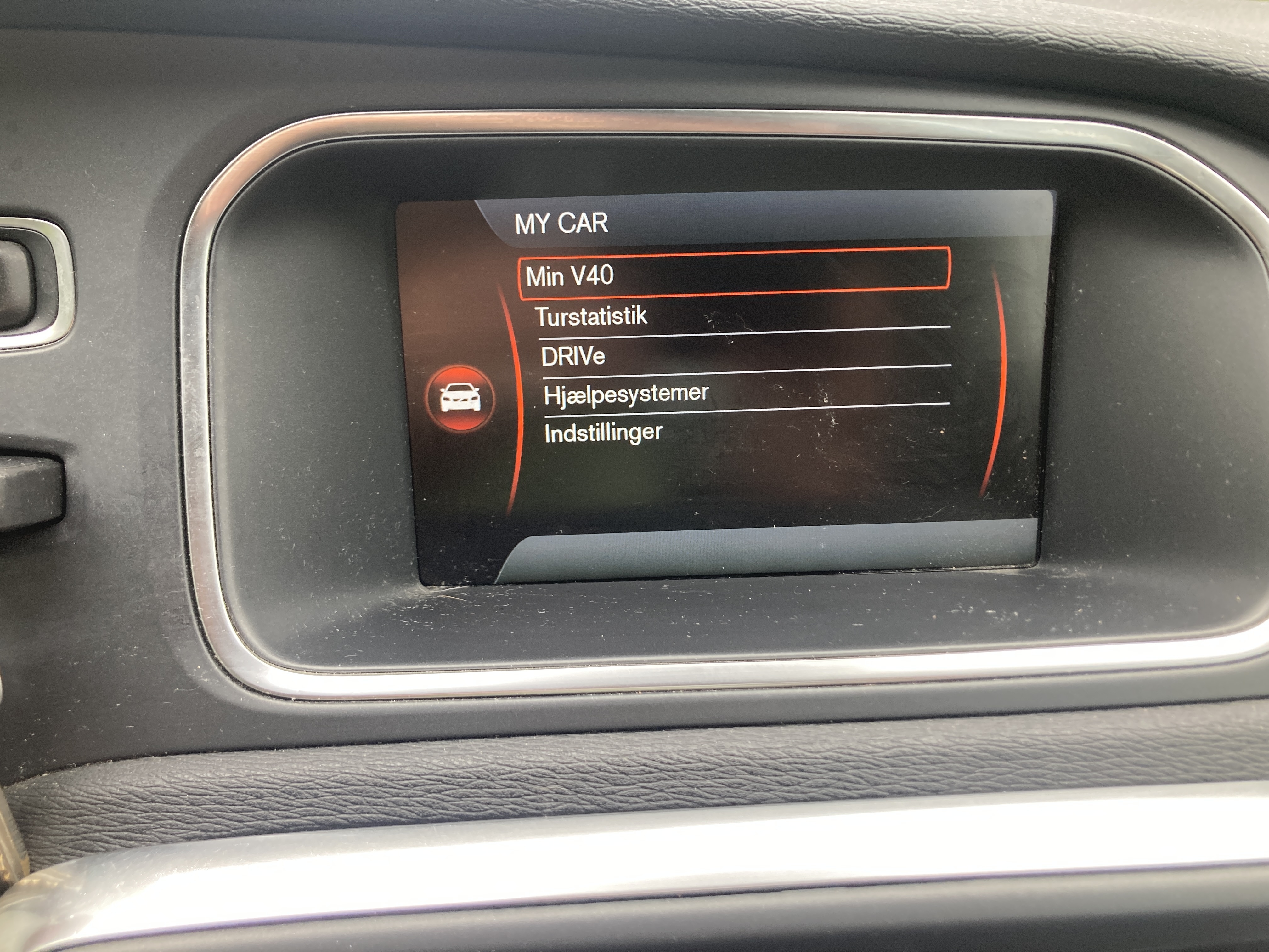 Sort Volvo V40 Cross Country fra 2014