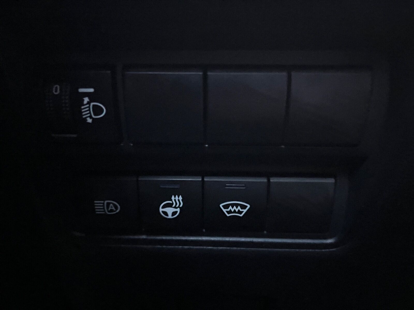 Blå Toyota Yaris Cross fra 2024