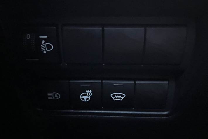 Blå Toyota Yaris Cross fra 2024