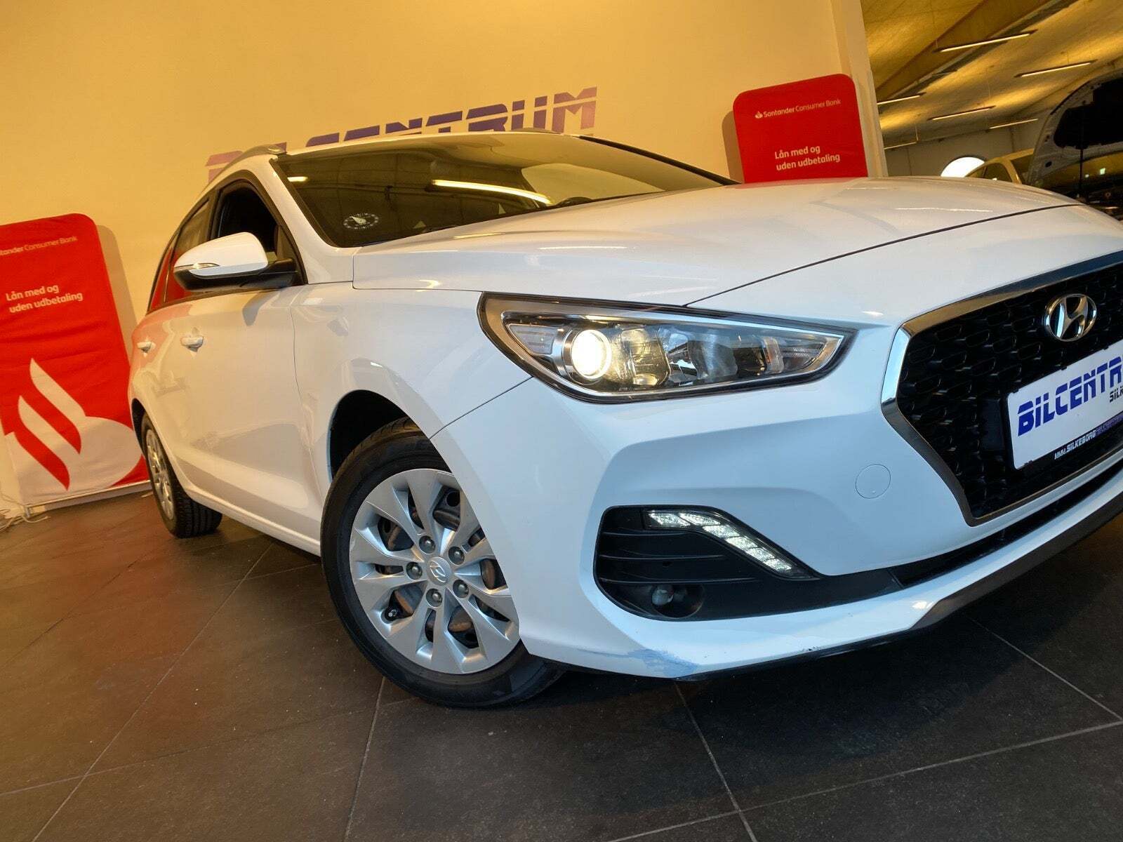 Hvid Hyundai i30 fra 2018