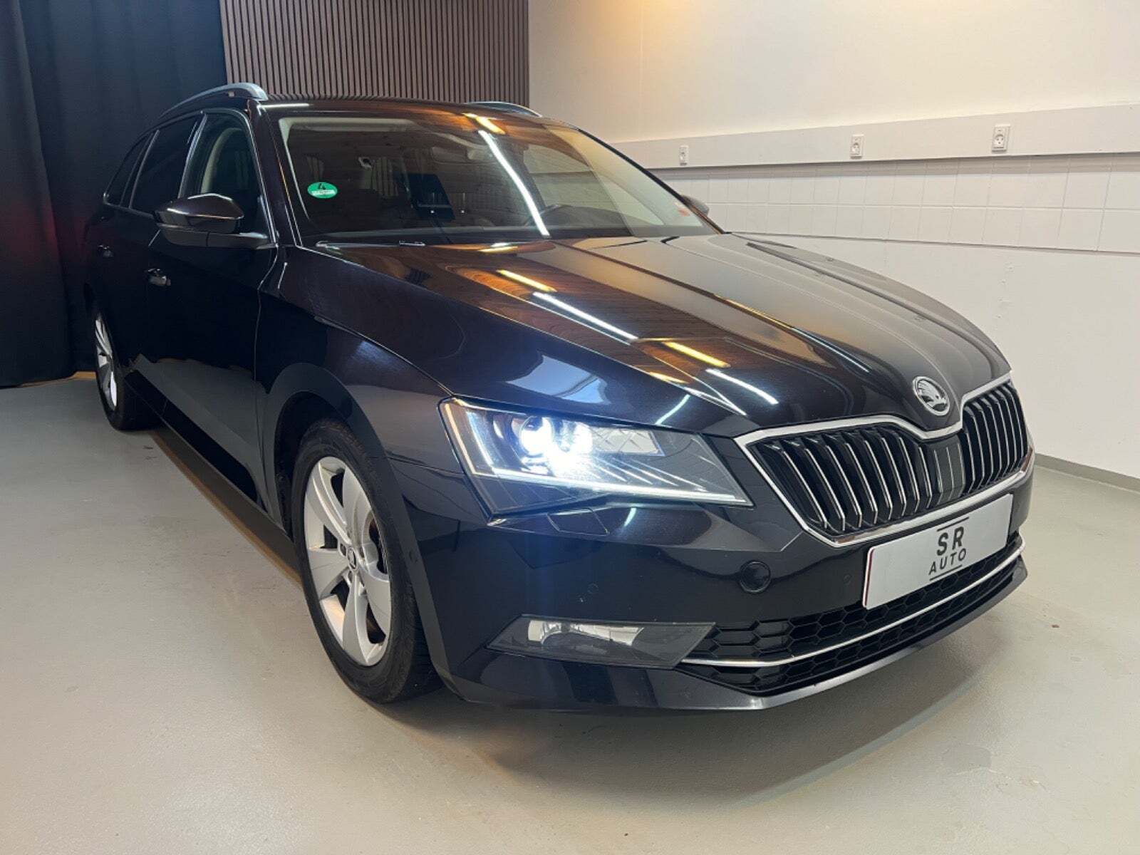 Skoda Superb 2,0 TDi 190 Style Combi DSG
