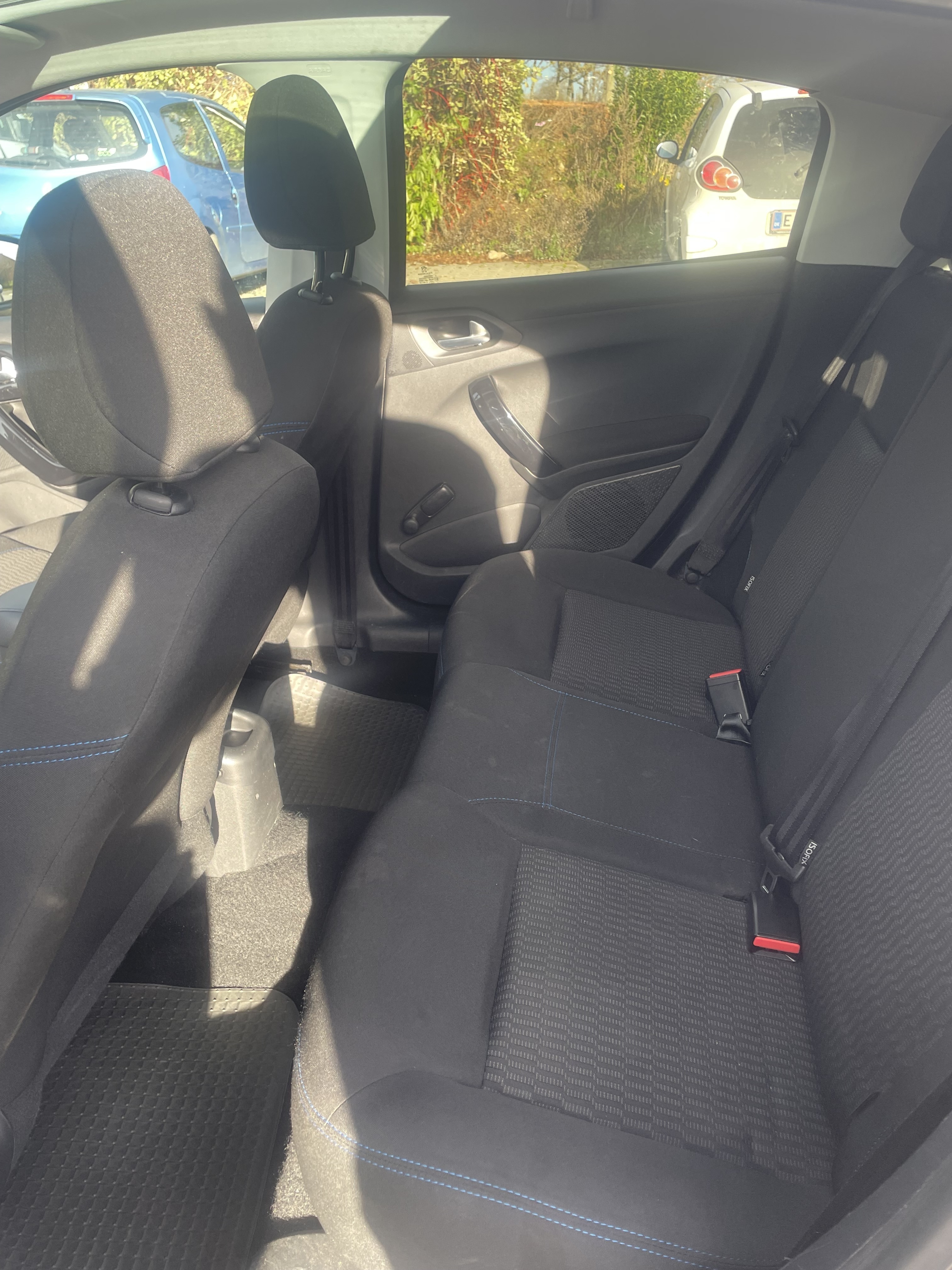 Peugeot 208 1,5 BlueHDi 100 5D