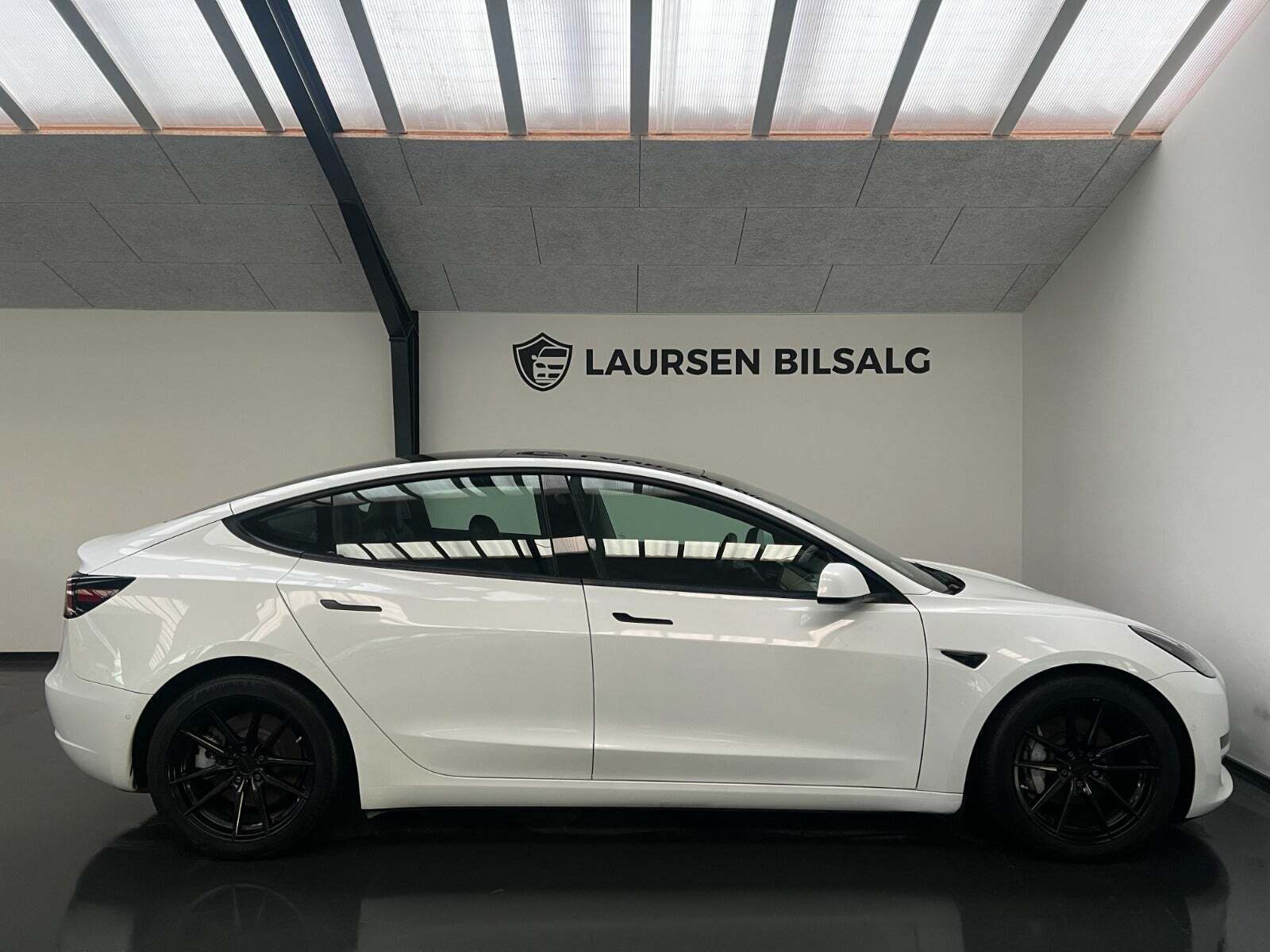 Tesla Model 3 Standard Range+ RWD