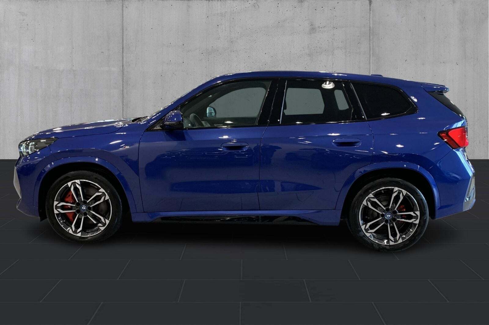 BMW iX1 eDrive20 Fully Charged M-Sport