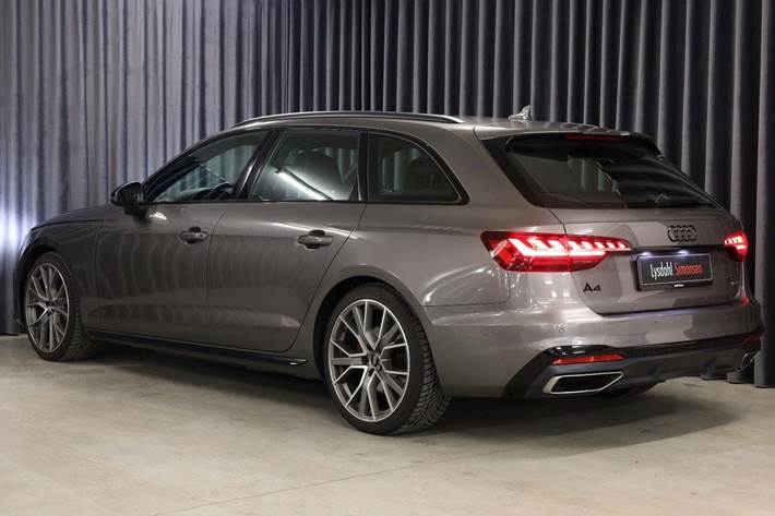 Grå Audi A4 fra 2020