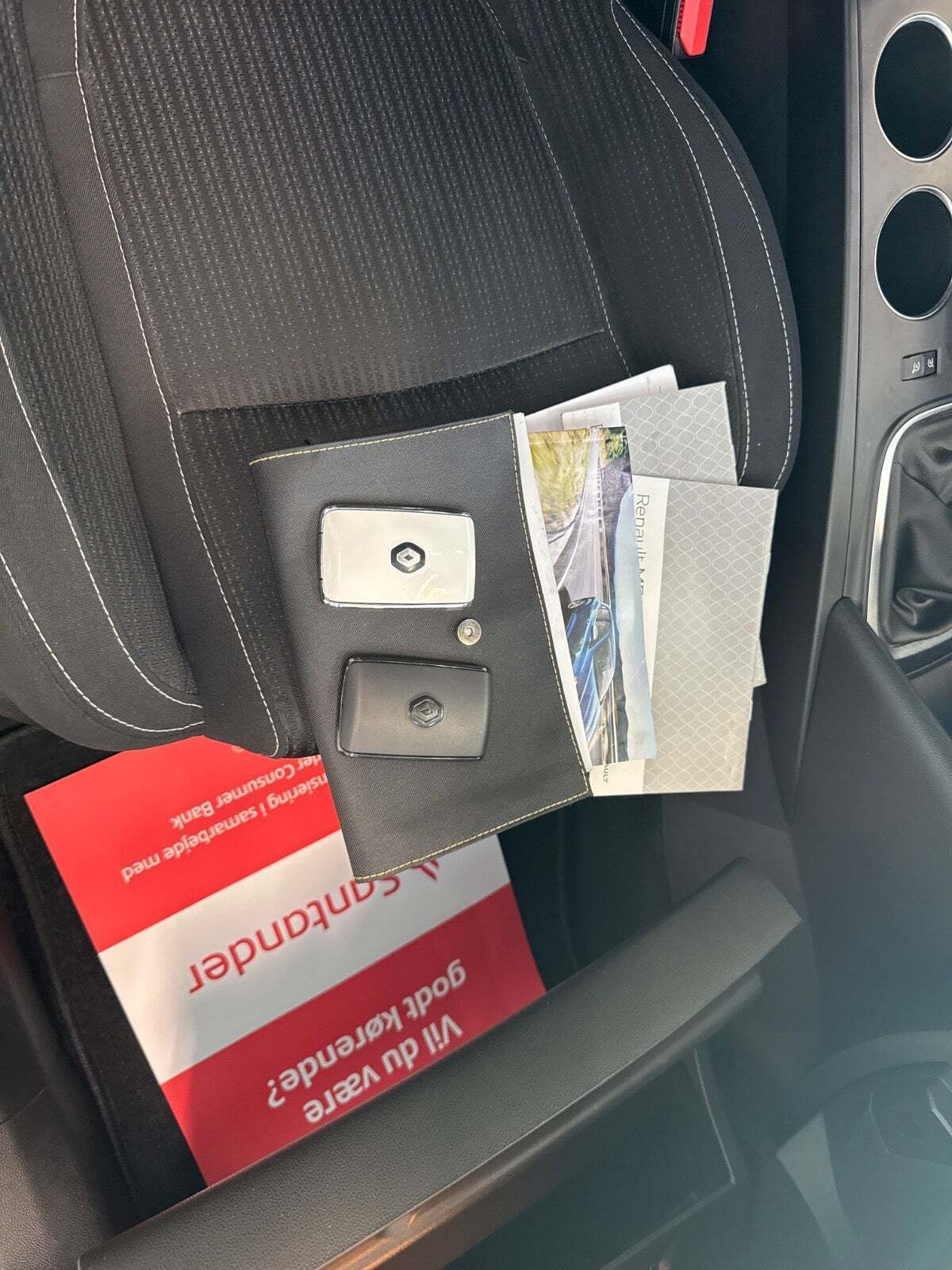 Sølv Renault Megane IV fra 2018