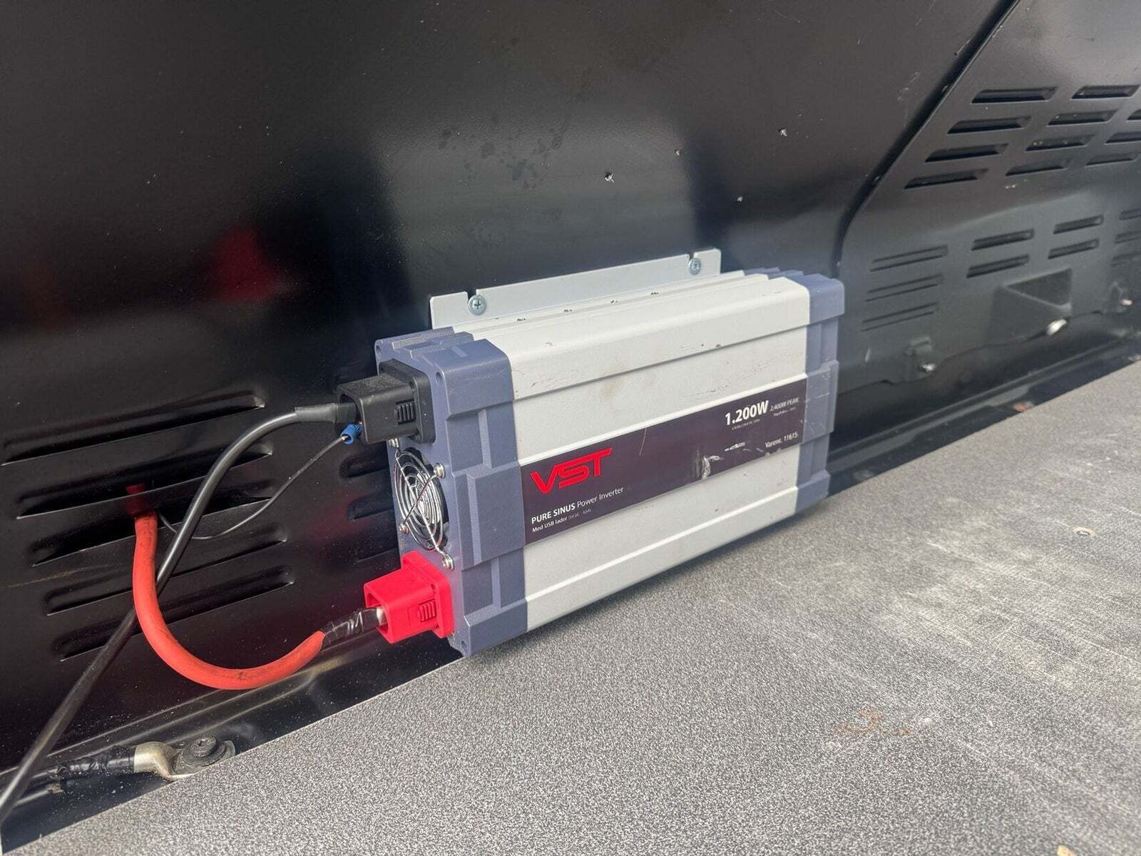 Hvid Ford Transit Custom 300L fra 2024