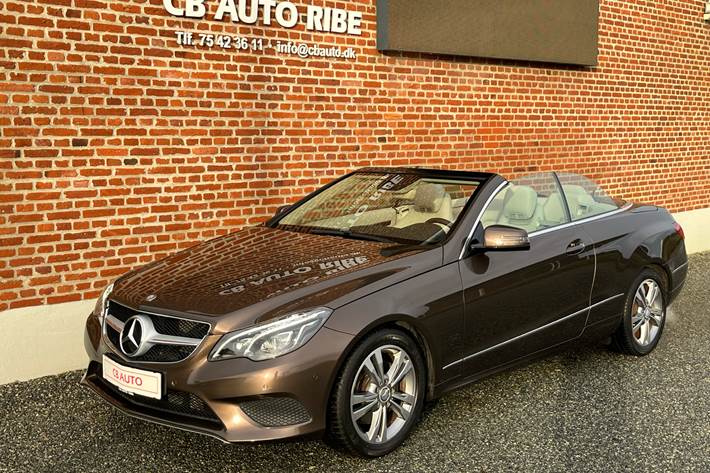 Brun Mercedes E350 d fra 2014 set udefra