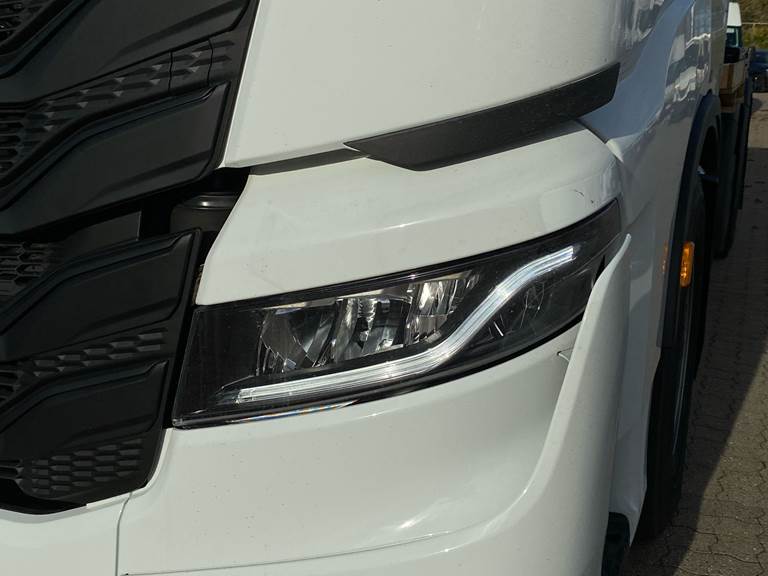 Iveco S-Way D AS440S49-E6e Twinsteer 570HK 12g Aut.