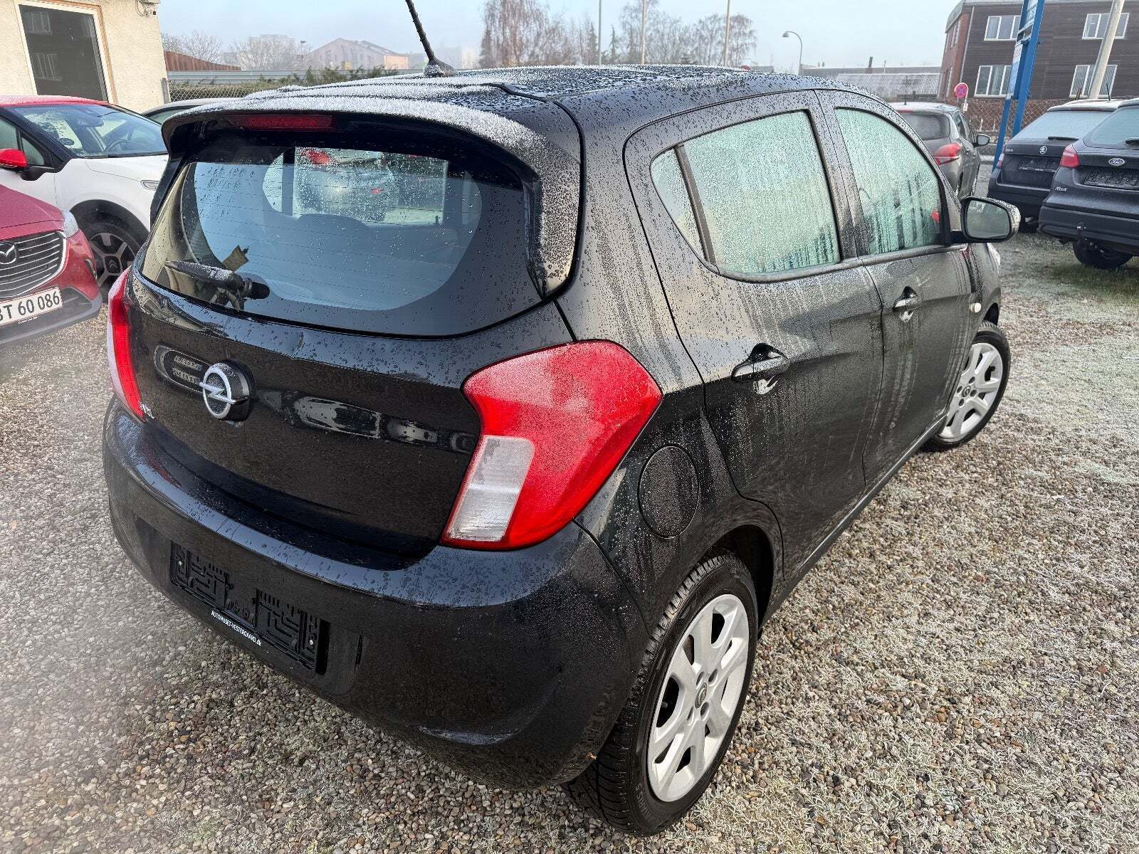 Sort Opel Karl fra 2016