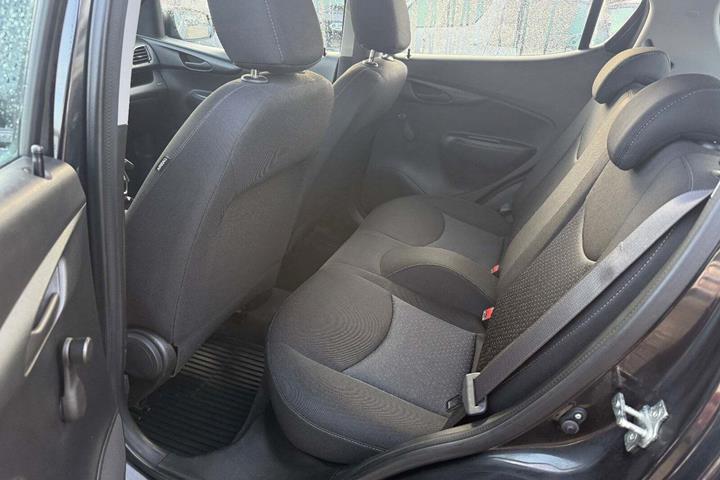 Sort Opel Karl fra 2016