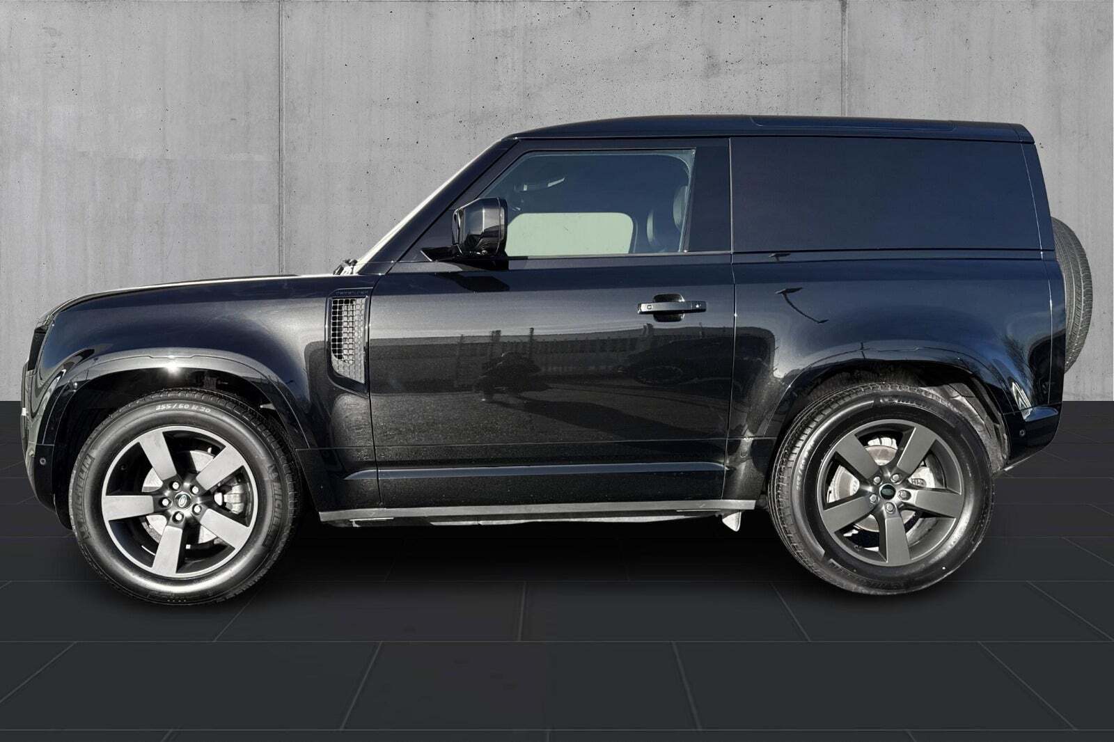 Land Rover Defender 90 3,0 D250 Hard Top X-Dynamic SE aut. Van