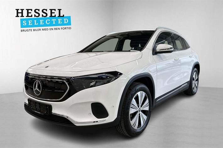 Hvid Mercedes EQA250 fra 2023 set udefra