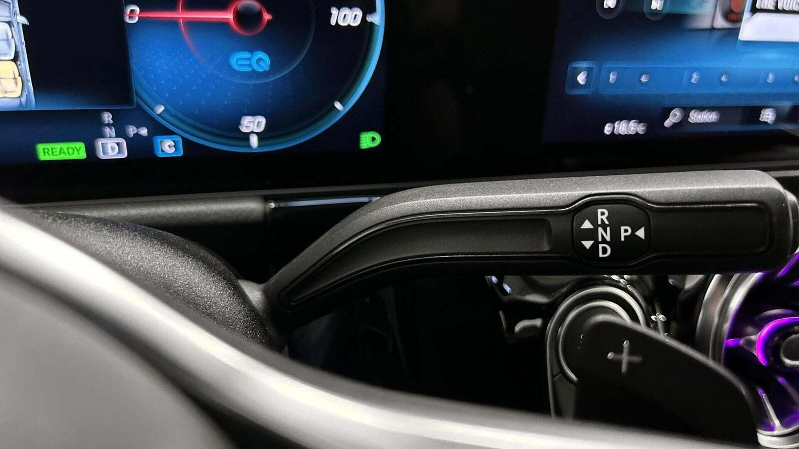 Hvid Mercedes EQA250 fra 2023