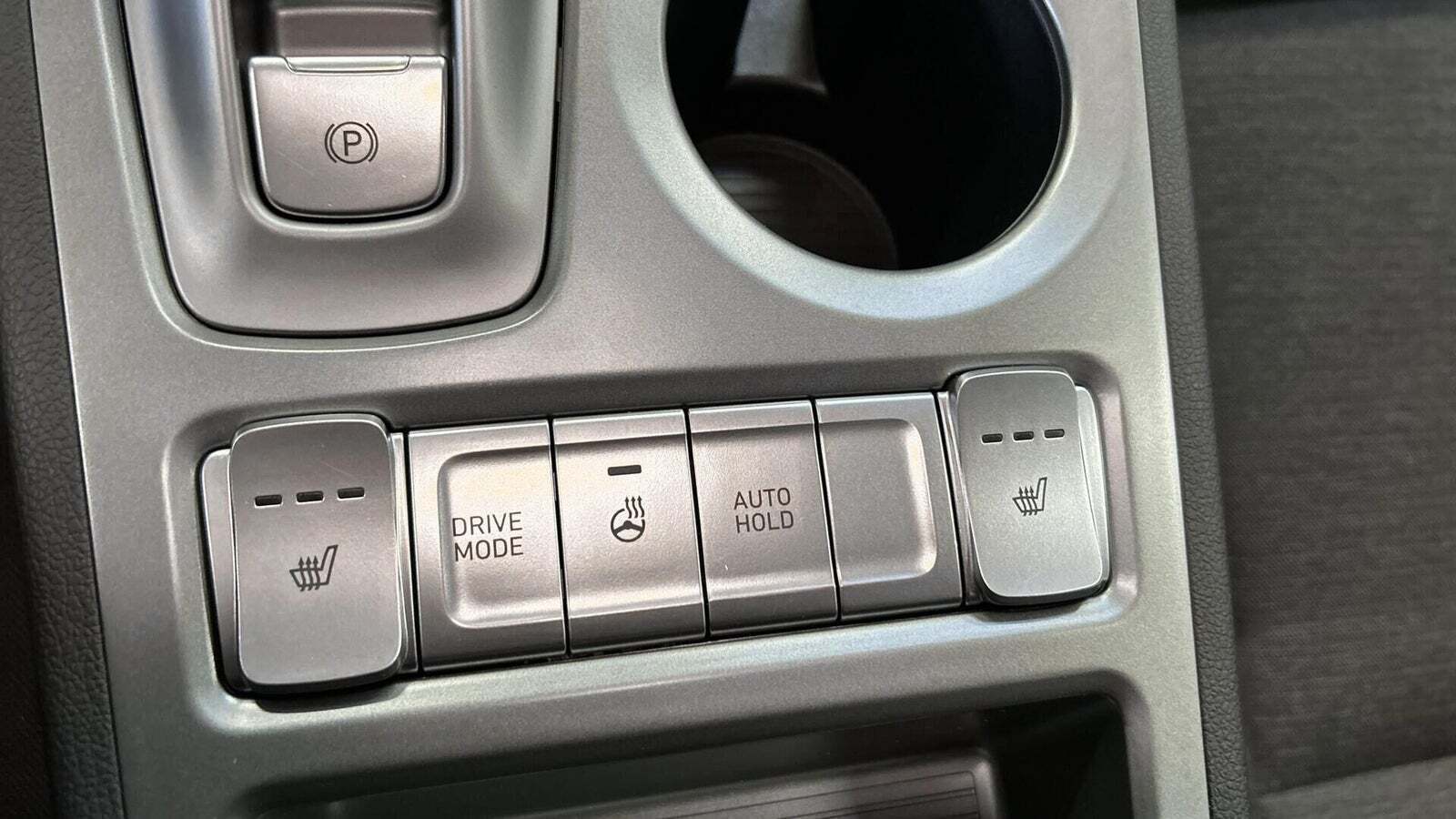 Blå Hyundai Kona fra 2022