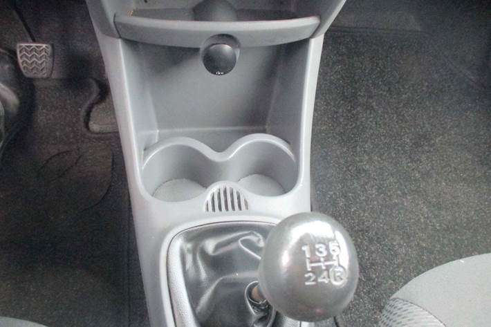 Sort Toyota Aygo fra 2008